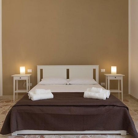 Central Apartments Noto Eksteriør bilde